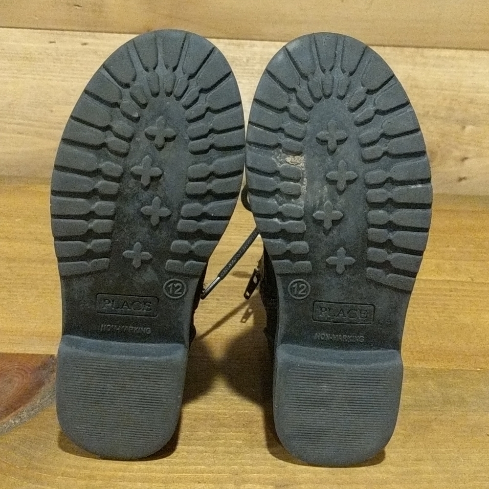 Girls boots - Picture 2 of 4